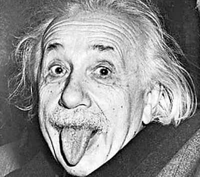 爱因斯坦用舌头“微笑”