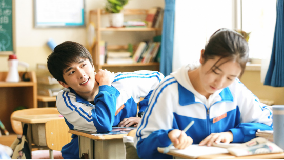 �������ֳ�Ч����������������ӭ���˾޴��ո���