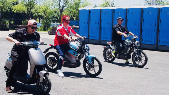 拒绝戏精,有实力的速珂电动自会发光