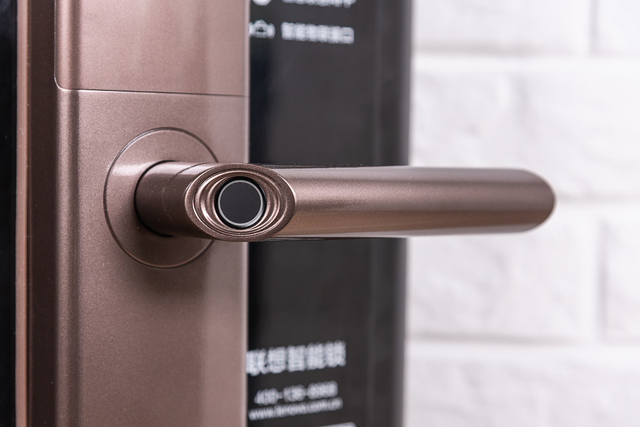 ��������ָ����R2 WiFi�����⣺�����򵥺��ã����ȴ�ͳ��������ȫ