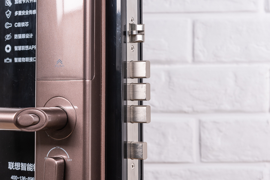 ��������ָ����R2 WiFi�����⣺�����򵥺��ã����ȴ�ͳ��������ȫ