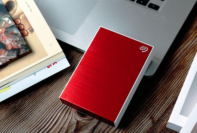 在家办公也要给工作加点“速”!希捷4T移动硬盘超快