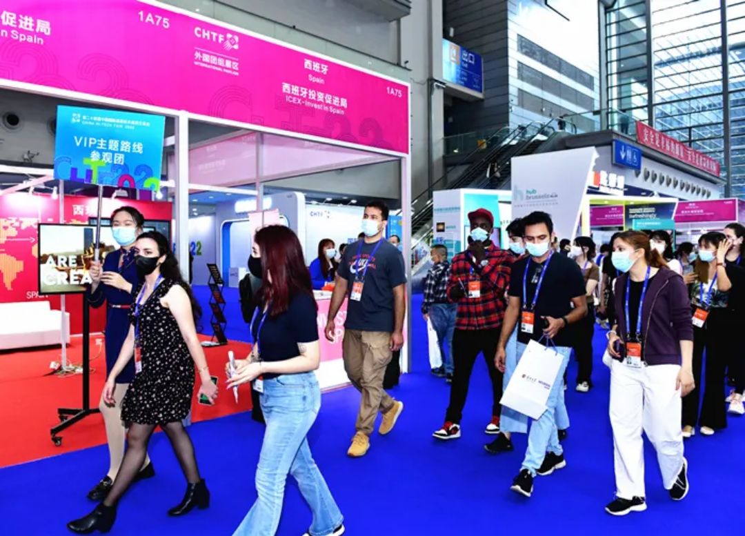 ���Ƽ����¡�����й�ʽ�ִ���ͼ�� �й��Ƽ���һչ�����߽���11�����ھ���