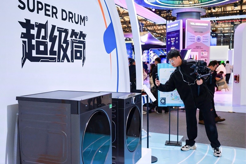 TCLʵҵAWE 2026���´���Ʒ�ƻ�����԰��������+AI�����ǻ�����ֿɼ�